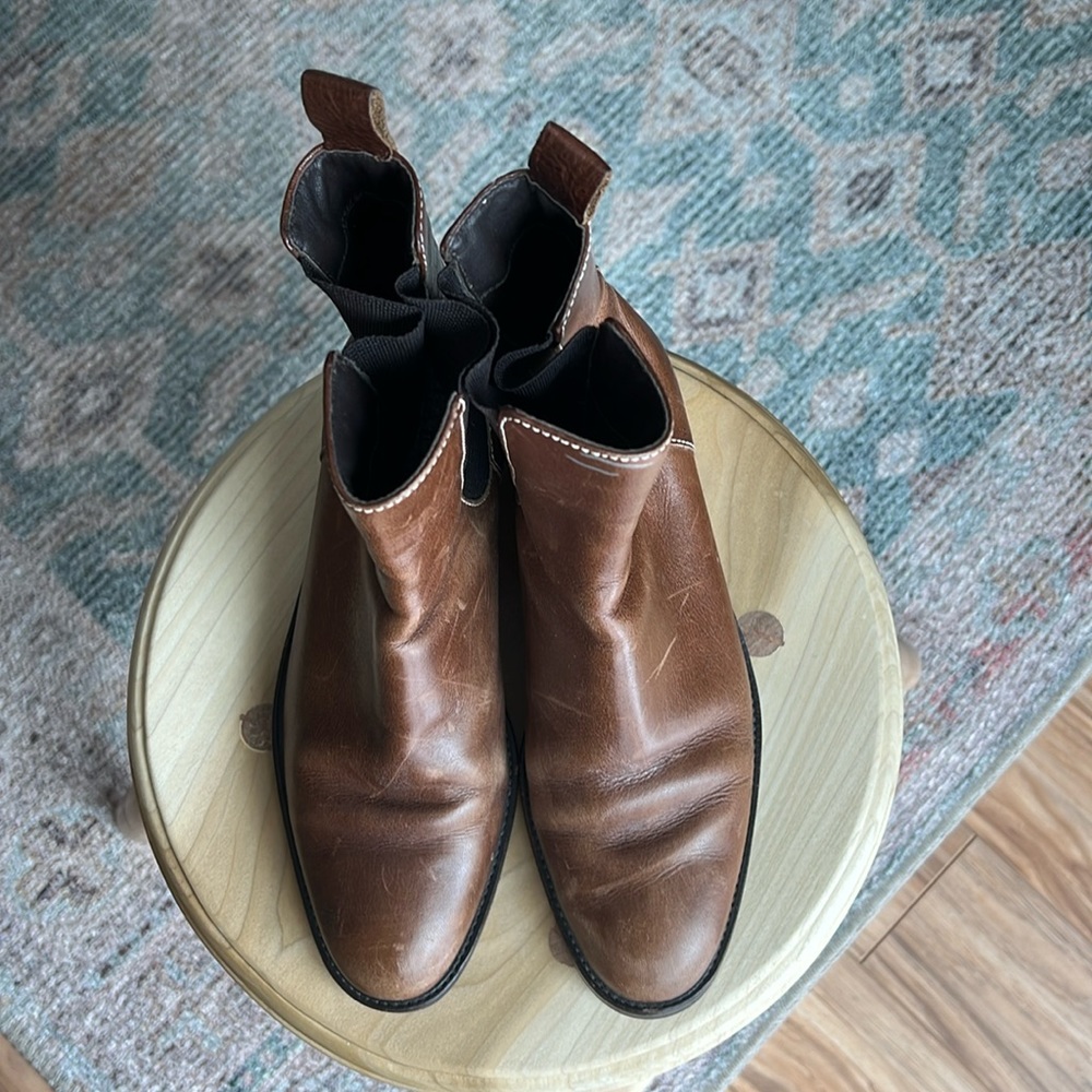 Vintage Ralph Lauren Chelsea boots size 6B. Leather